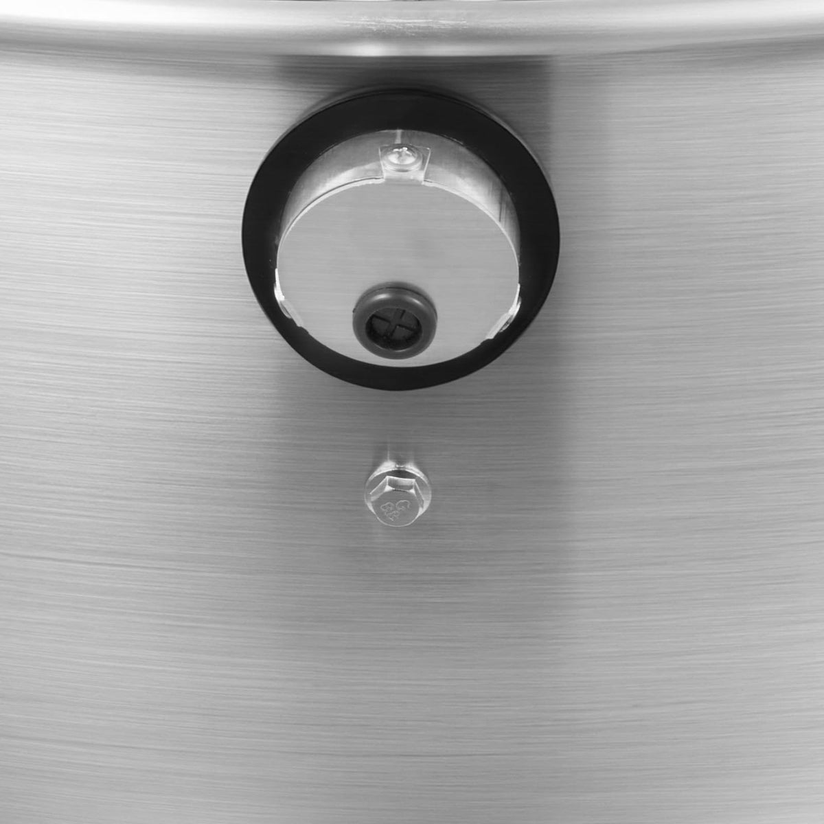 Commercial Kitchen Exhaust Fan 2109 CFM 0.75HP W24943